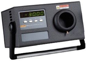 Portable IR Calibrator - -30°C to 500°C, 57mm Target | Fluke 9132/9133