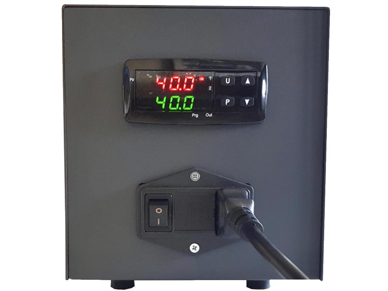 Blackbody Calibrator - 30-70°C, ±0.3°C Accuracy | Leyro LBB 70